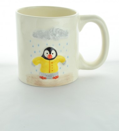 Mug XL Pingouin ciré jaune sous la pluie - céramique artisanale Moineaux & Co à Quimper