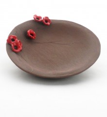 Repose-sachet de thé fleurs de cerisier japonais en faïence brune.