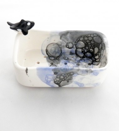 Porte-savon orque et bulles de savon en céramique.