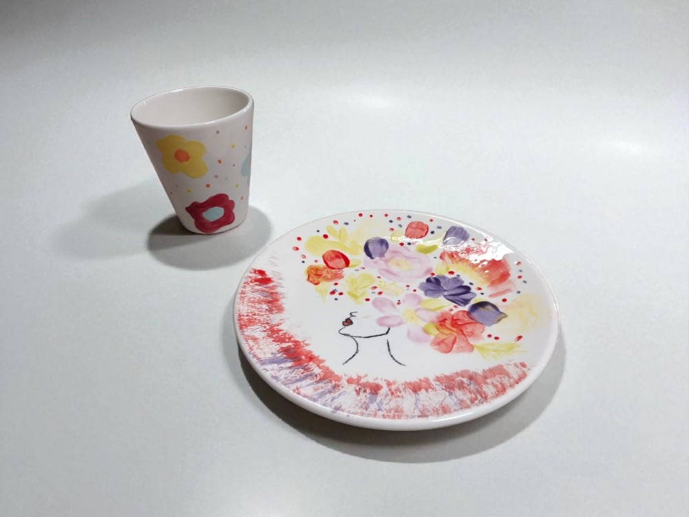 Peinture sur céramique - atelier de poterie Moineaux & Co Quimper